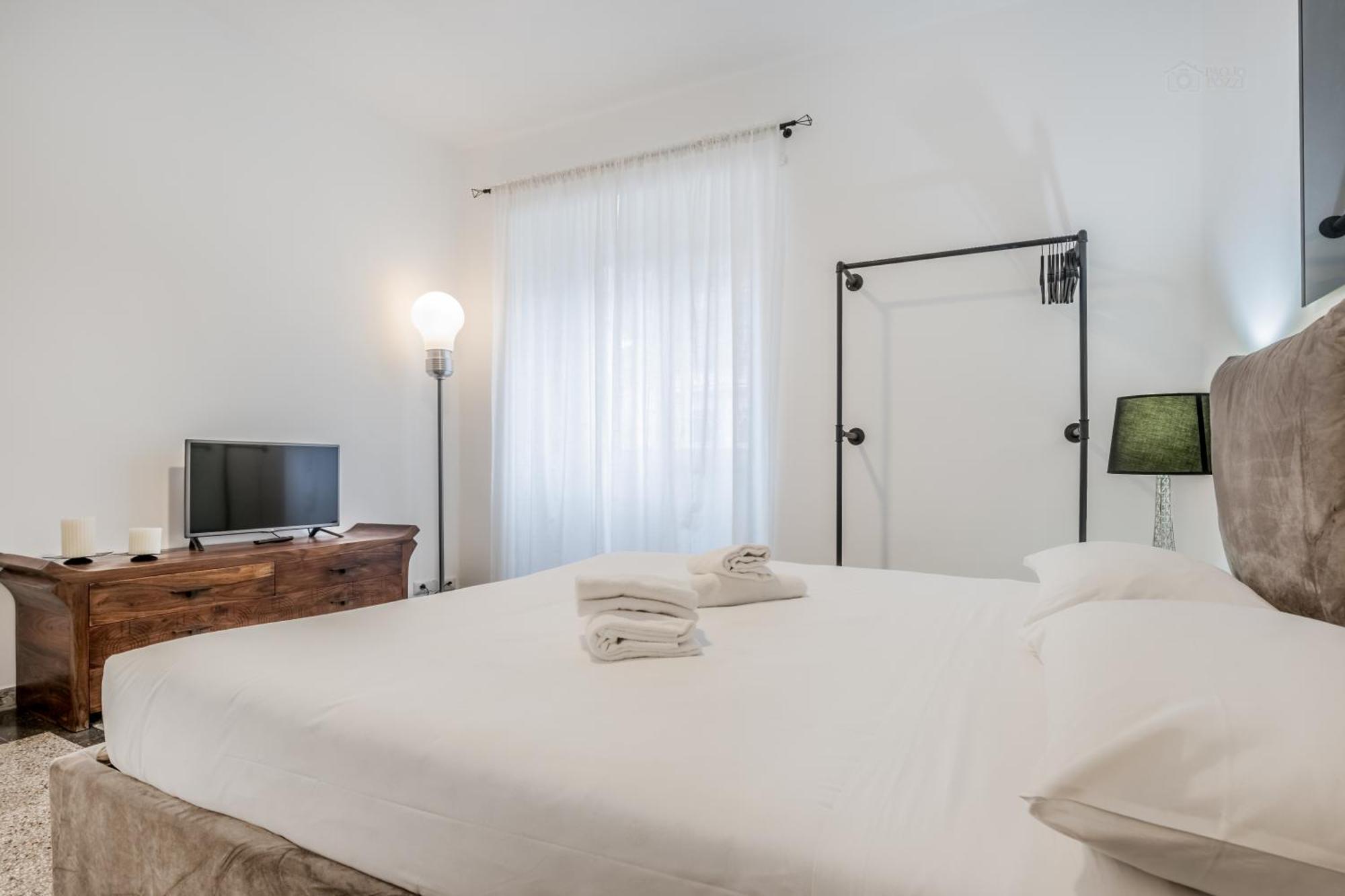 Fara Sabina Large Aparment Rom